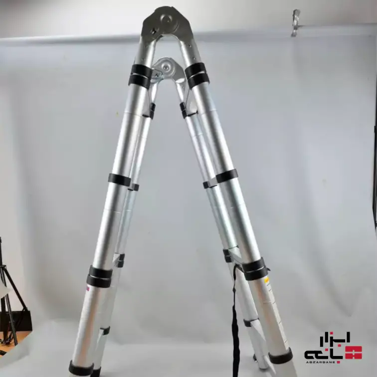 نردبان دو طرفه تلسکوپی با ارتفاع 1.9 متر (3.8 متر در حالت یک طرفه)